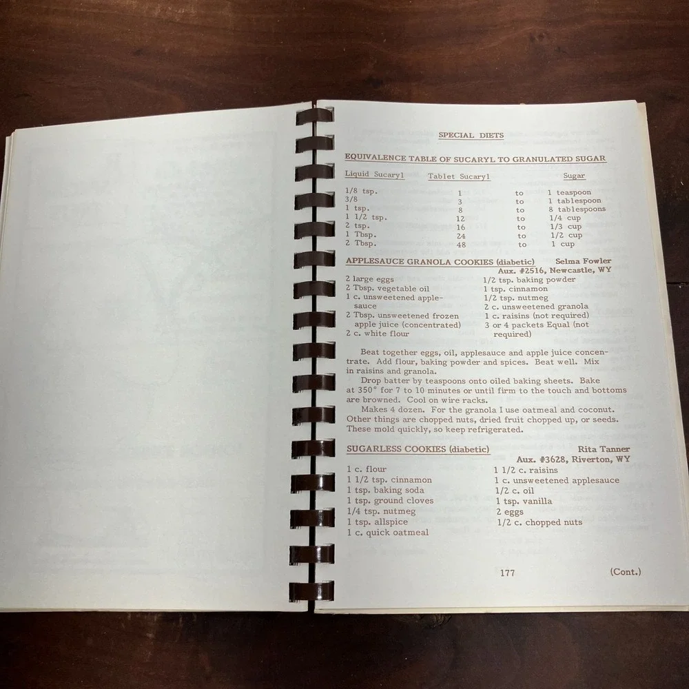 VTG VFW Ladies Auxiliary Wyoming Regional Cookbook 1990 Centennial Edition Comb